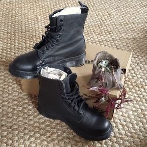 Dr Martens 1460 Pascal Mono Black Women's Combat Boots. UNWORN. Size 7